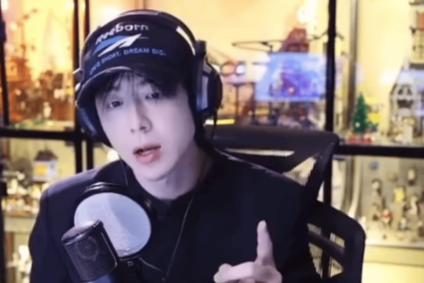 惠红网 刘宇宁否认与经纪人恋情：人家老公对我这么好